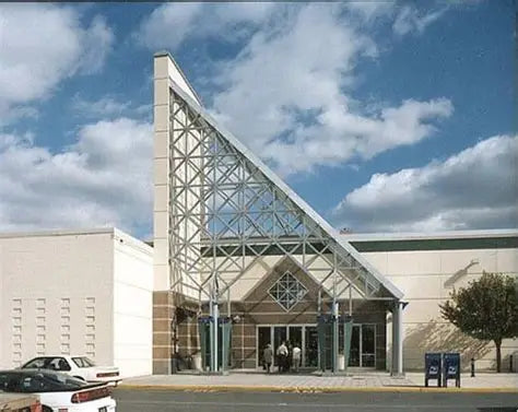 Holiday Vendor Market – Colonial Park Mall